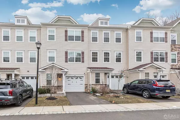 Monroe, NJ 08831,303 Matutina RD