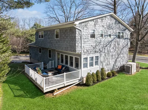 Fair Haven, NJ 07704,349 River RD