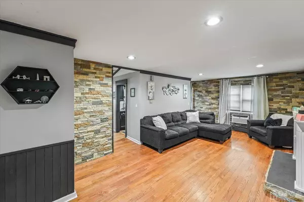 Belleville, NJ 07109,725 Joralemon ST #171