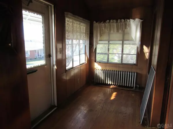 South Amboy, NJ 08879,435 Wilmont ST