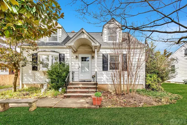 14 Linwood PL, North Brunswick, NJ 0892