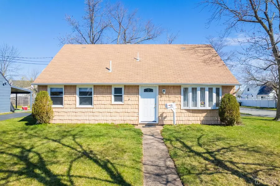 35 W Iselin Pkwy W, Iselin, NJ 08830