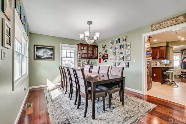 Sewaren, NJ 07077,41 Vale PL