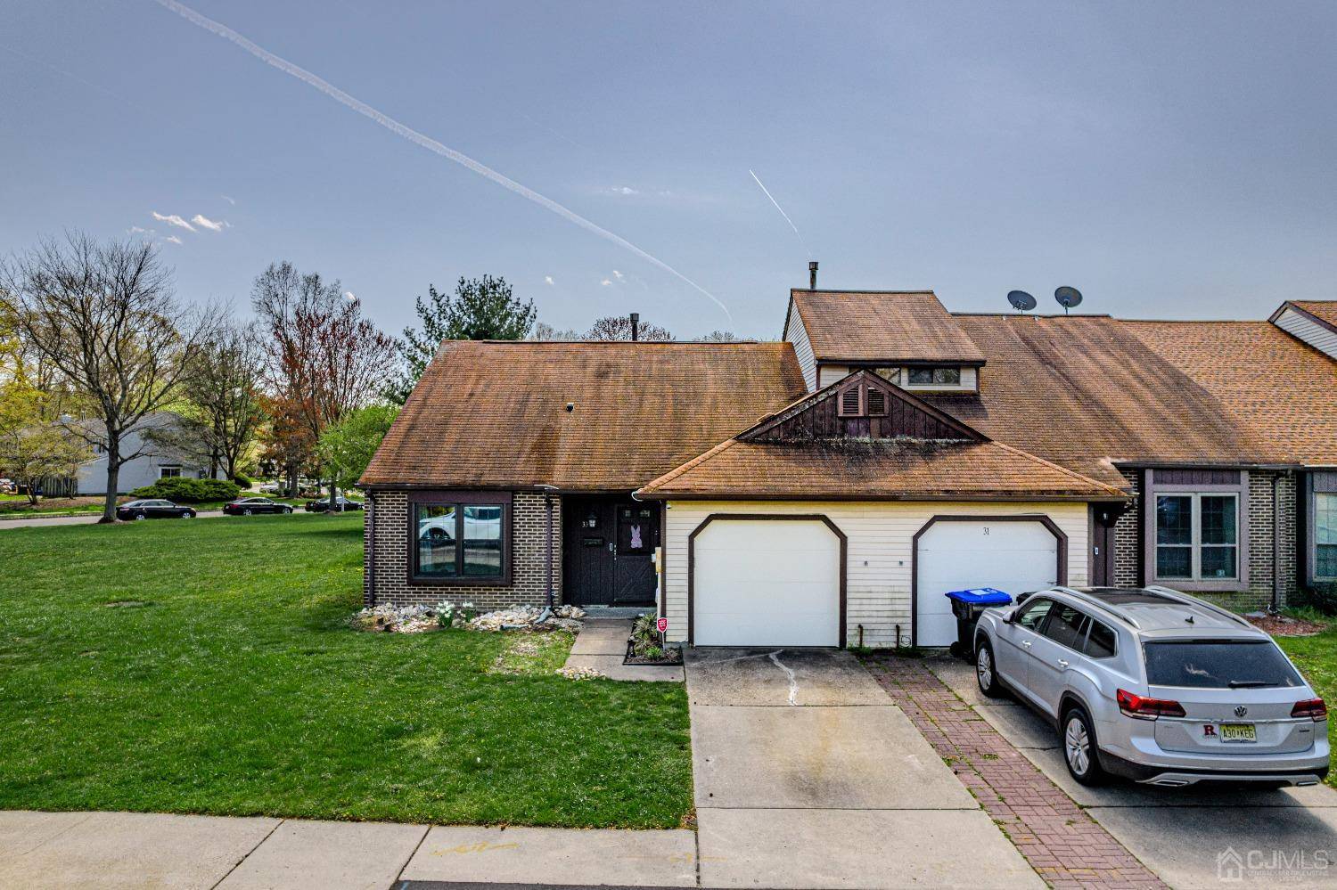 East Brunswick, NJ 08816,33 Rutledge CT