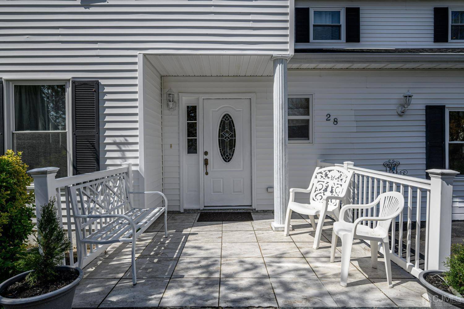 Aberdeen, NJ 07721,28 Stemler DR