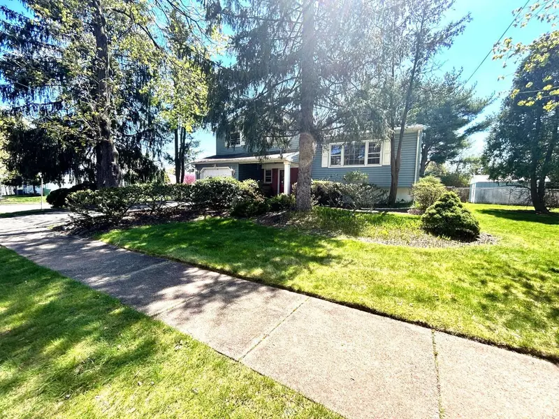 34 Hazel AVE, Edison, NJ 08820