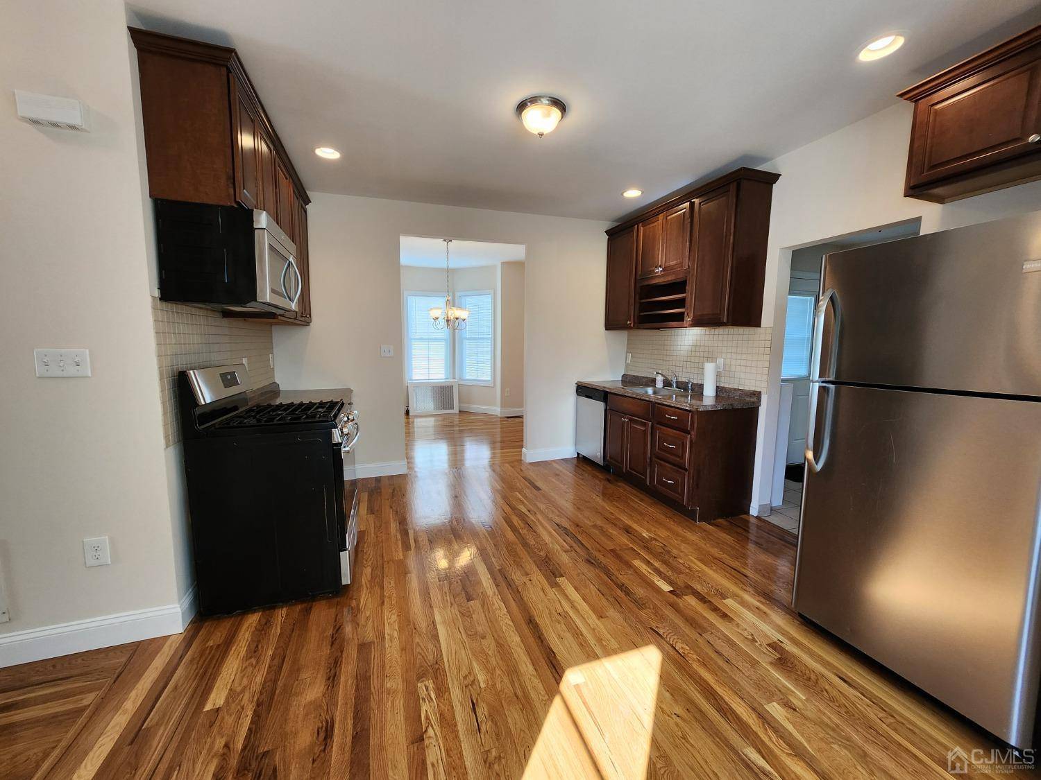 South Amboy, NJ 08879,150 George ST