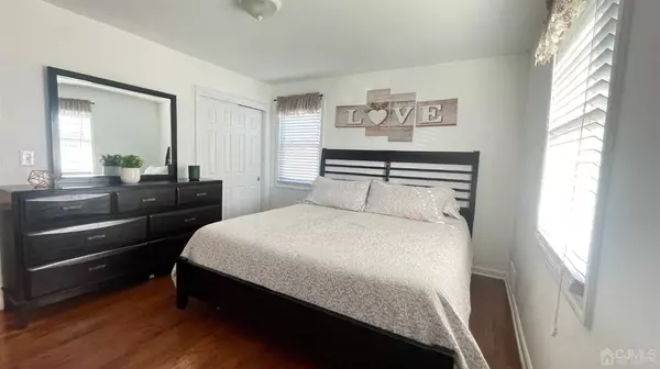Fords, NJ 08863,102 Warner ST
