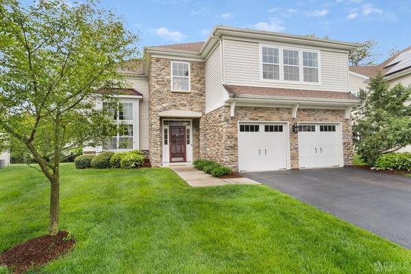 34 Dahlia CT,  Piscataway,  NJ 08854