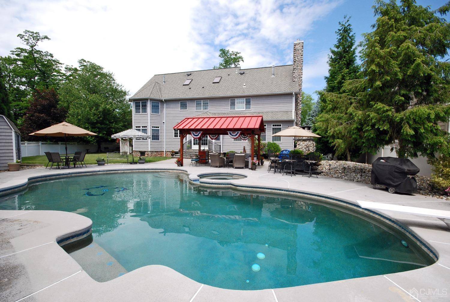 Dunellen, NJ 08812,579-579 Mountainview TER
