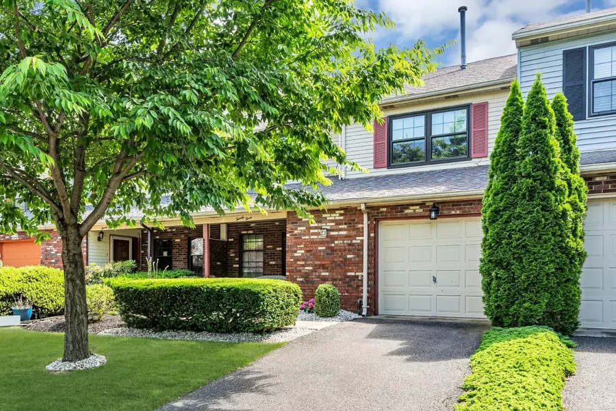 23 Walton CT, East Brunswick, NJ 08816