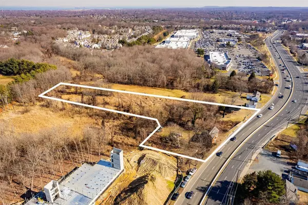2121 Highway 35, Holmdel, NJ 07733