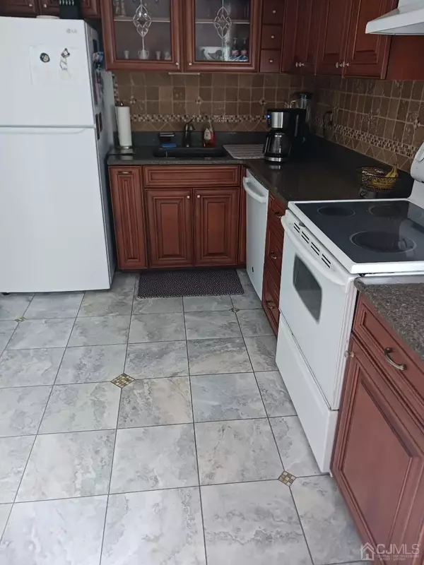 Old Bridge, NJ 07747,7 Georgia CT #D
