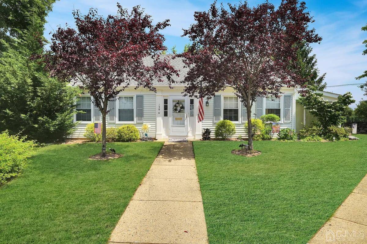 138-A Plymouth LN #A, Monroe, NJ 08831