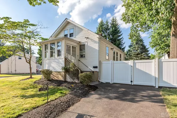 Dunellen, NJ 08812,134 Kline PL