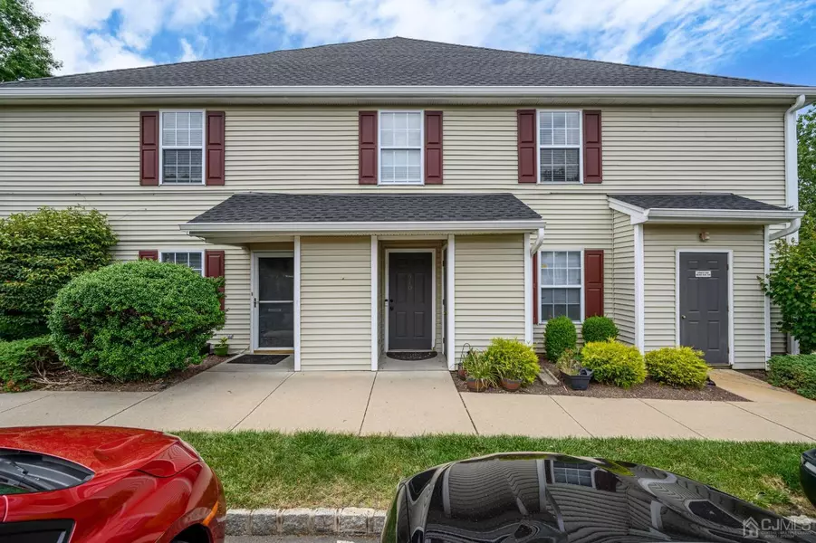 610 Blossom CIR, South Brunswick, NJ 08810