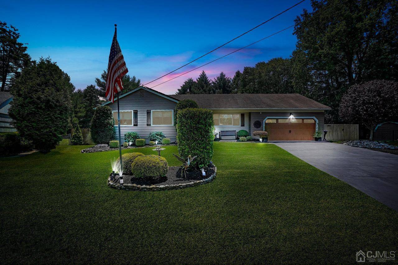 East Brunswick, NJ 08816,6 Massing PL