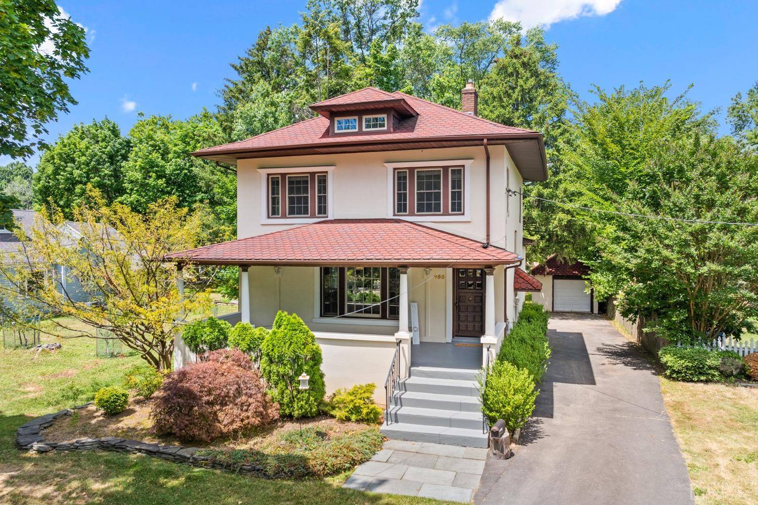 955 Lawrence RD, Lawrence, NJ 08648