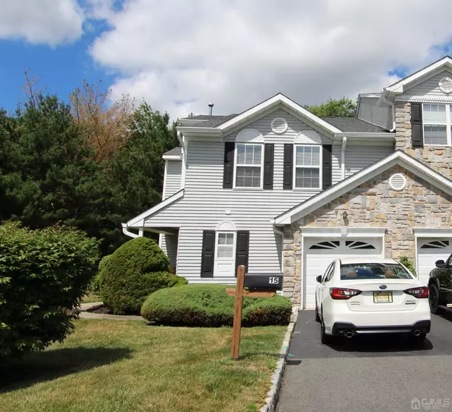 15 Linda CT, Old Bridge, NJ 08879