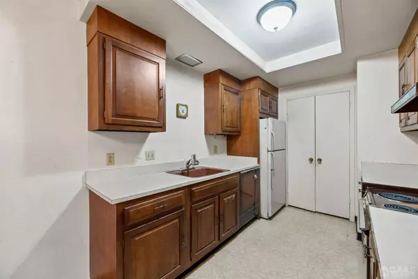 162 Providence WAY #A Monroe, NJ 08831