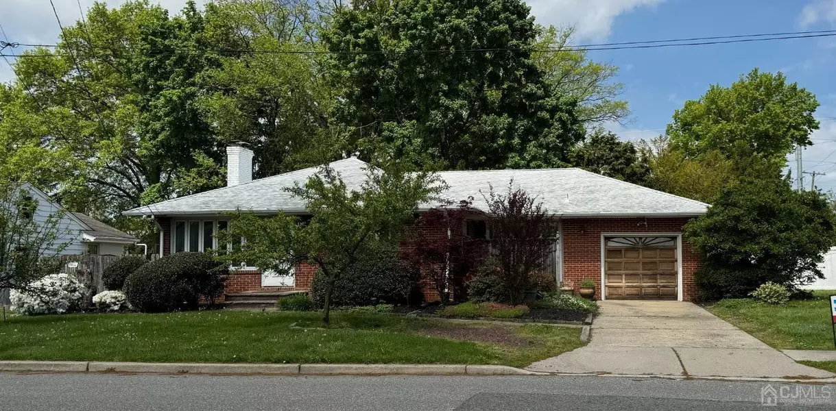 5 Ochs AVE, Milltown, NJ 08850