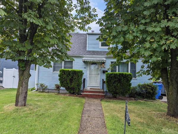 260 Bunns LN,  Woodbridge Proper,  NJ 07095