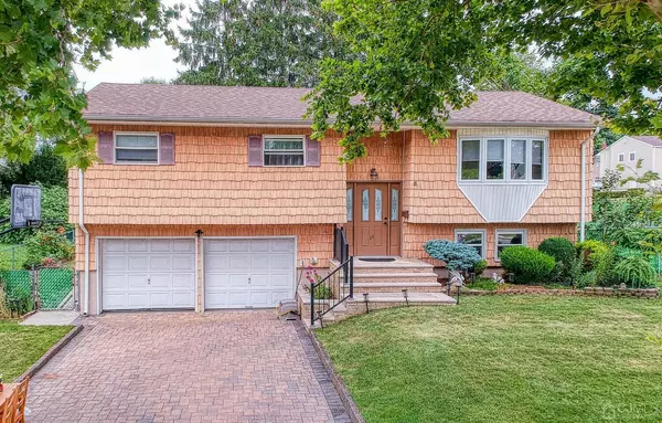 11 Grand AVE,  South River,  NJ 08882