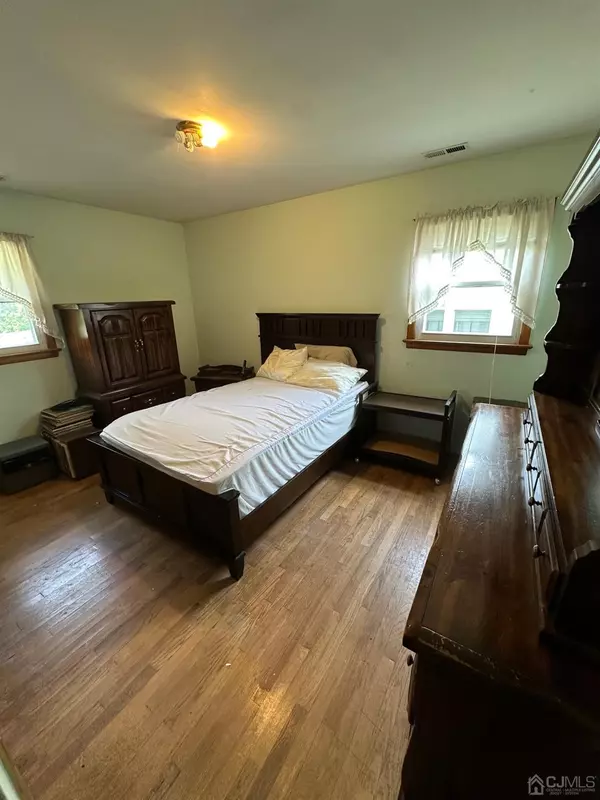 Middlesex, NJ 08846,160 Barbara PL