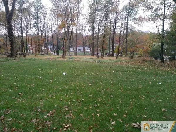 Colonia, NJ 07067,14 Parson PL