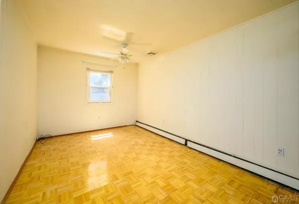 Iselin, NJ 08830,83 N Main ST N