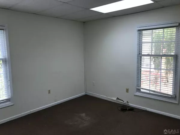 East Brunswick, NJ 08816,9-E Auer CT