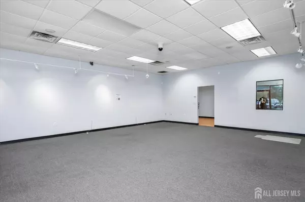 South Brunswick, NJ 08831,393 Davidsons Mill RD #5