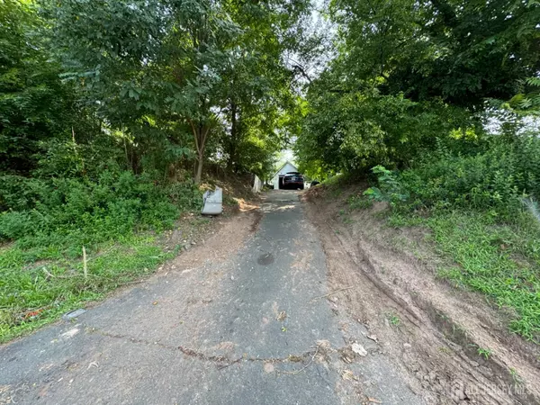 Woodbridge Proper, NJ 07095,25 Saint Joseph TER