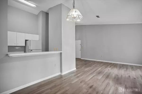 New Brunswick, NJ 08901,330 Edpas RD