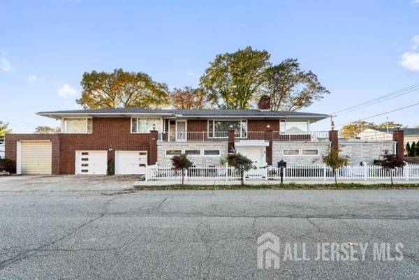 1 Ridge AVE, Sayreville, NJ 08872