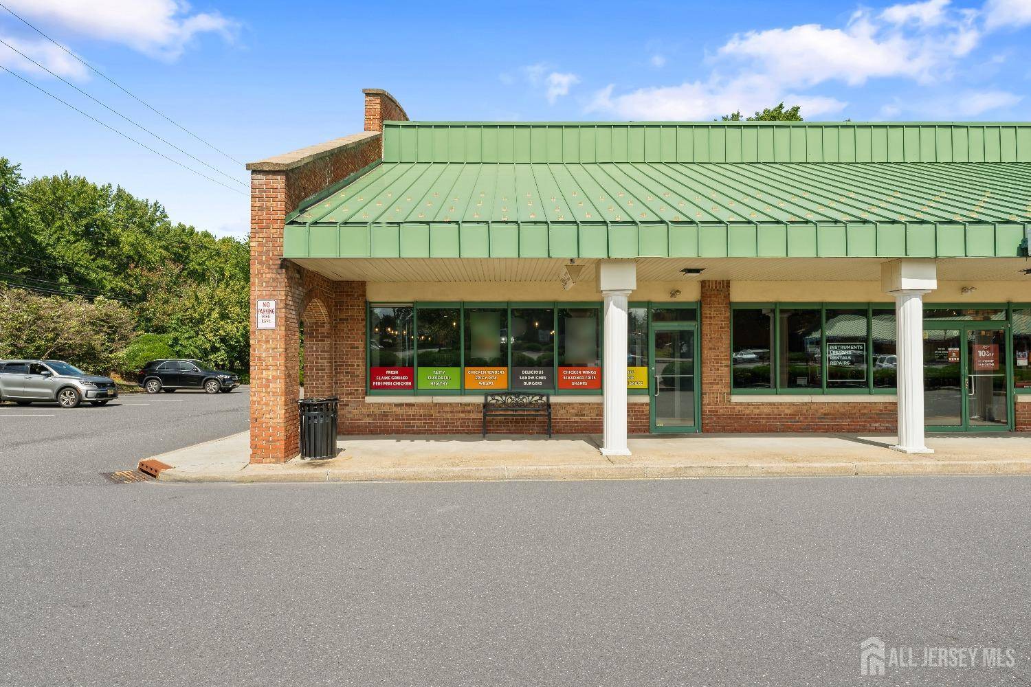 Manalapan, NJ 07726,100 US-9