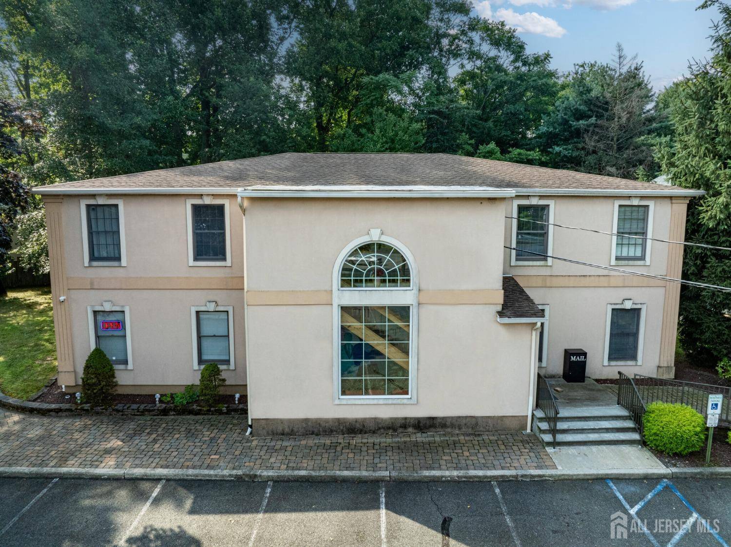 1562 US Highway 130 HWY, North Brunswick, NJ 08902