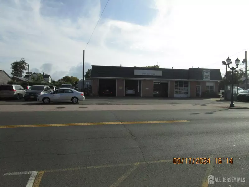 1065 Amboy AVE, Edison, NJ 08817