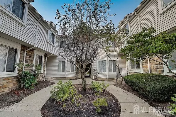 North Brunswick, NJ 08902,1030 Schmidt LN