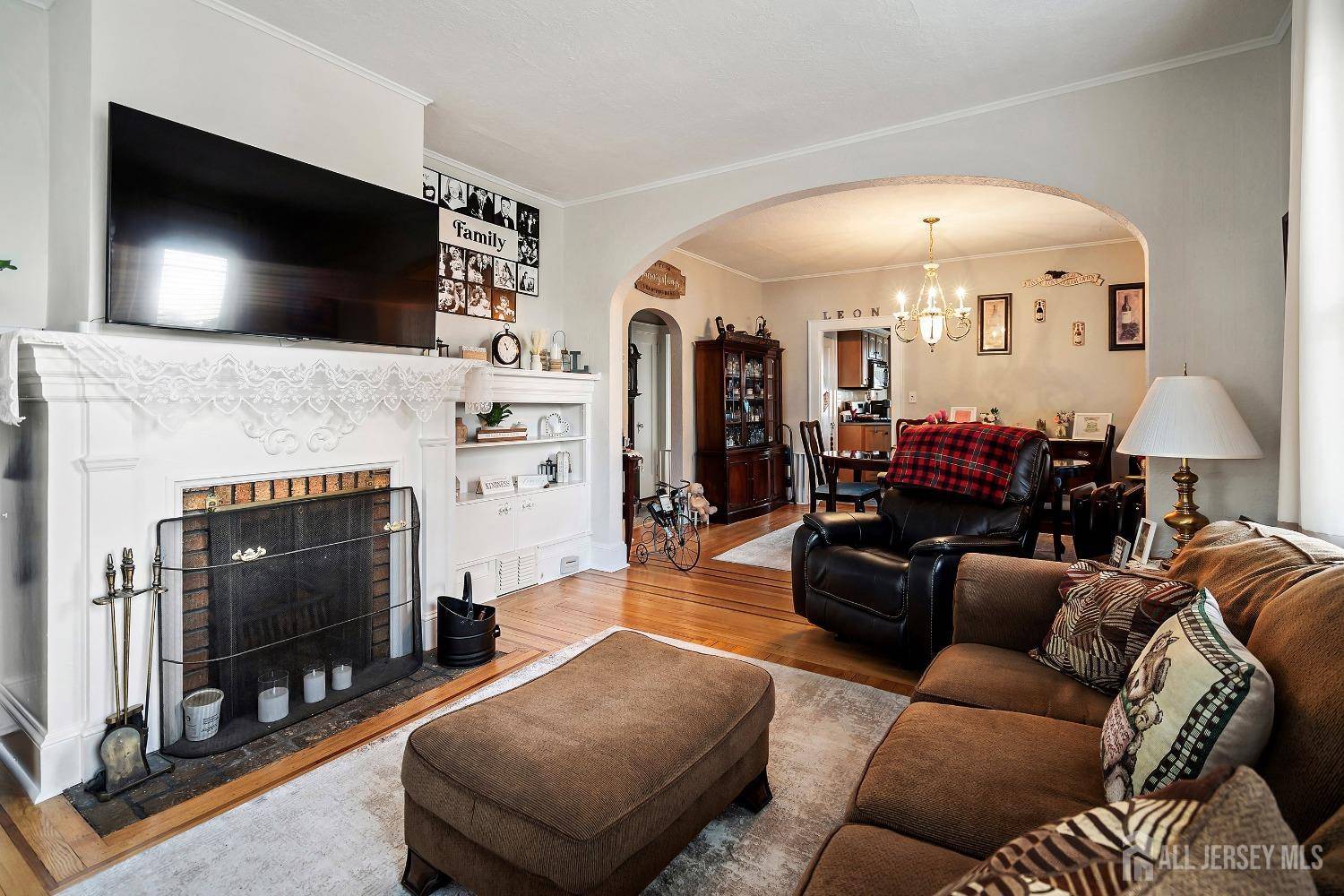 Sayreville, NJ 08872,206 Washington RD