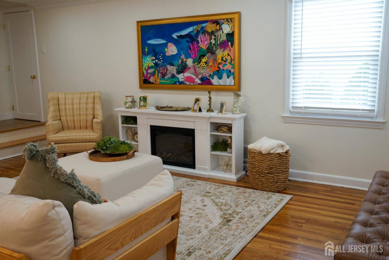 Metuchen, NJ 08840,114 Spear ST