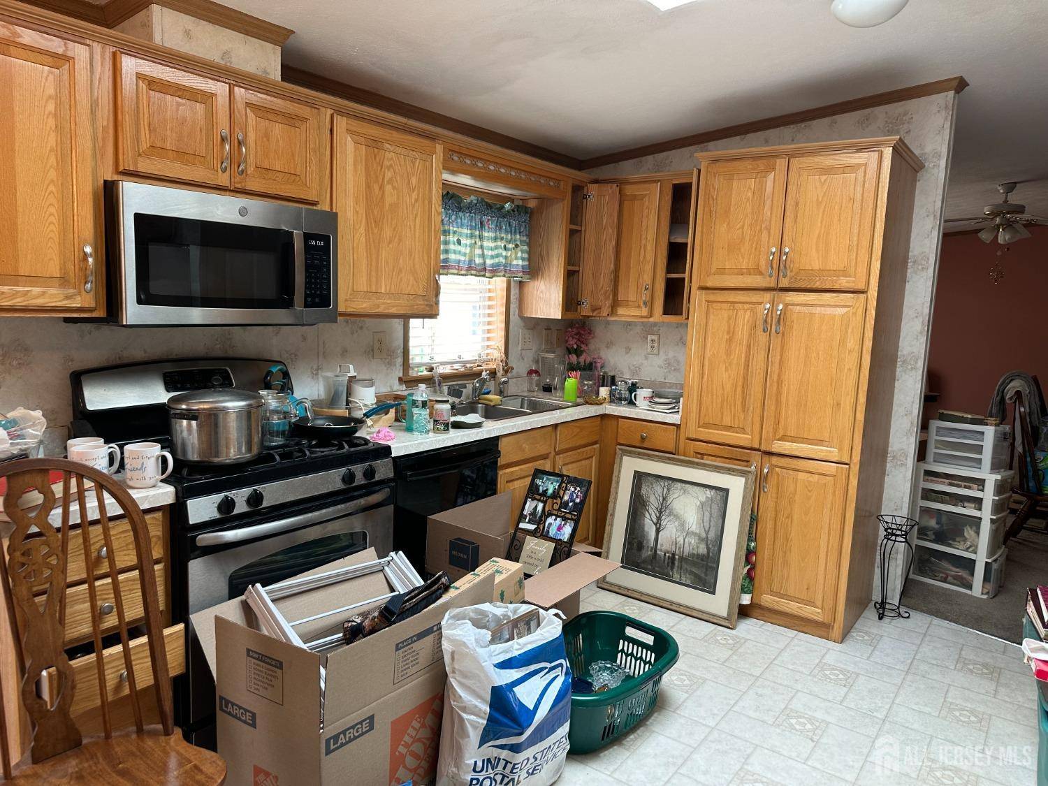 Spotswood, NJ 08884,268 Laura CT