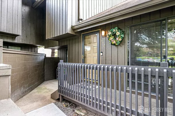 Edison, NJ 08820,442 Westgate DR