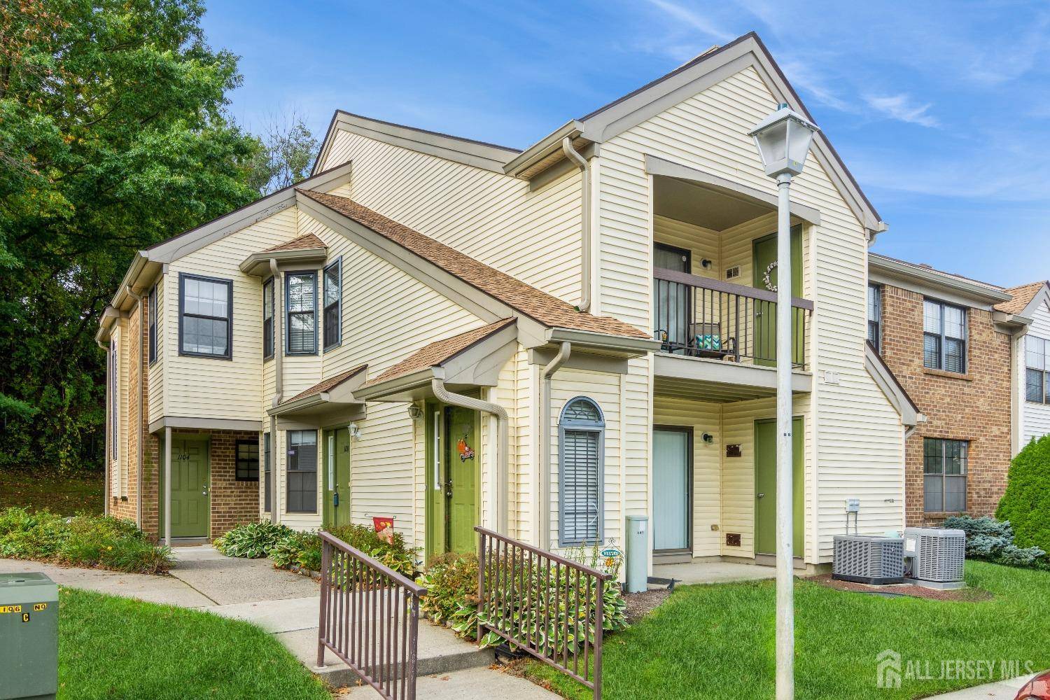 1101 Harbor Club DR, Sayreville, NJ 08859
