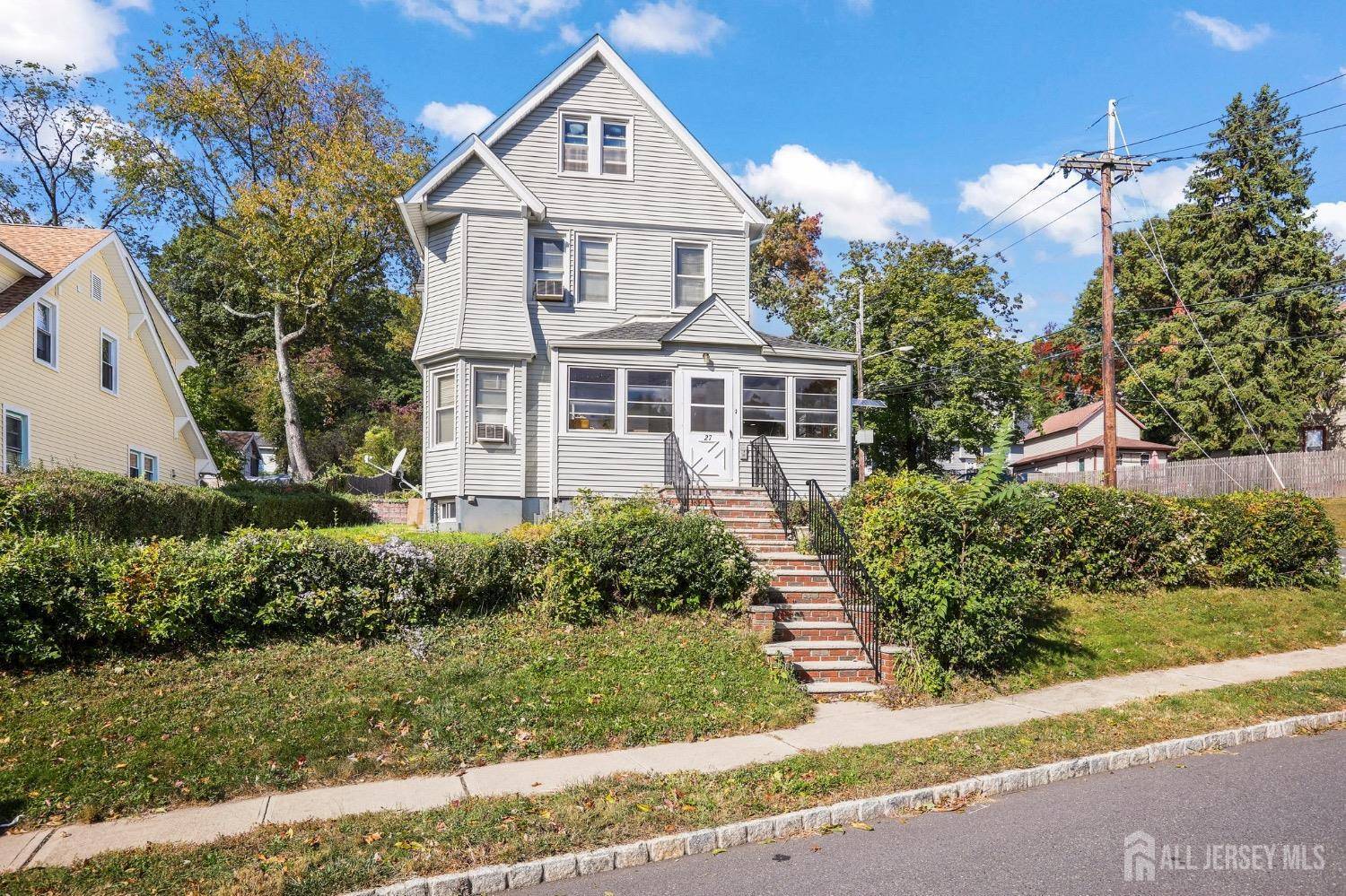27 Valley WAY, West Orange, NJ 07052
