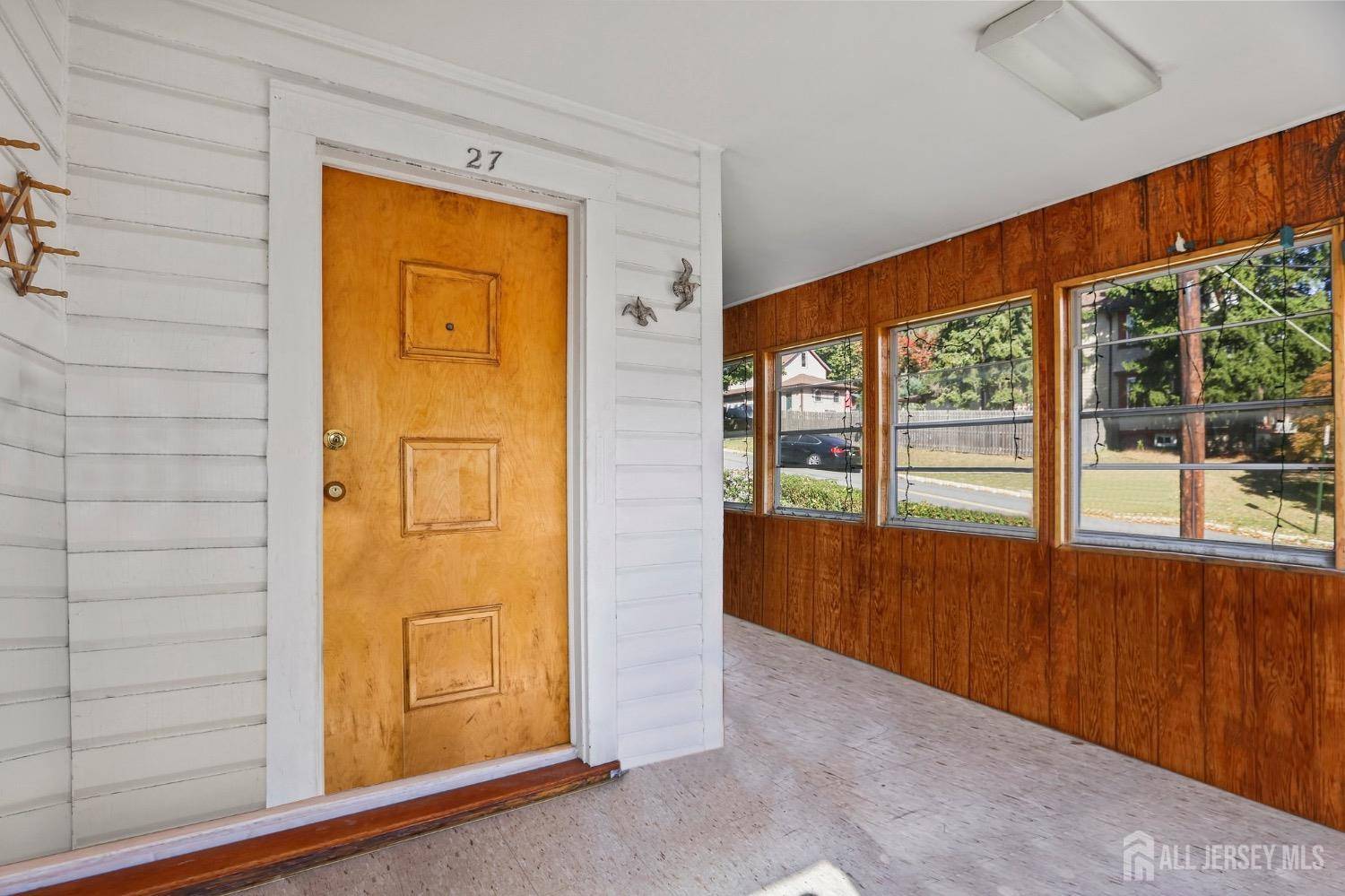 West Orange, NJ 07052,27 Valley WAY