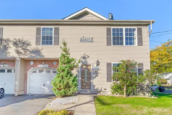 35 Arthur AVE, Carteret, NJ 07008