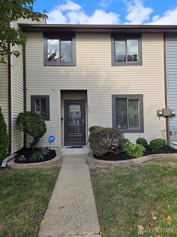 634 Edison DR,  East Windsor,  NJ 08520