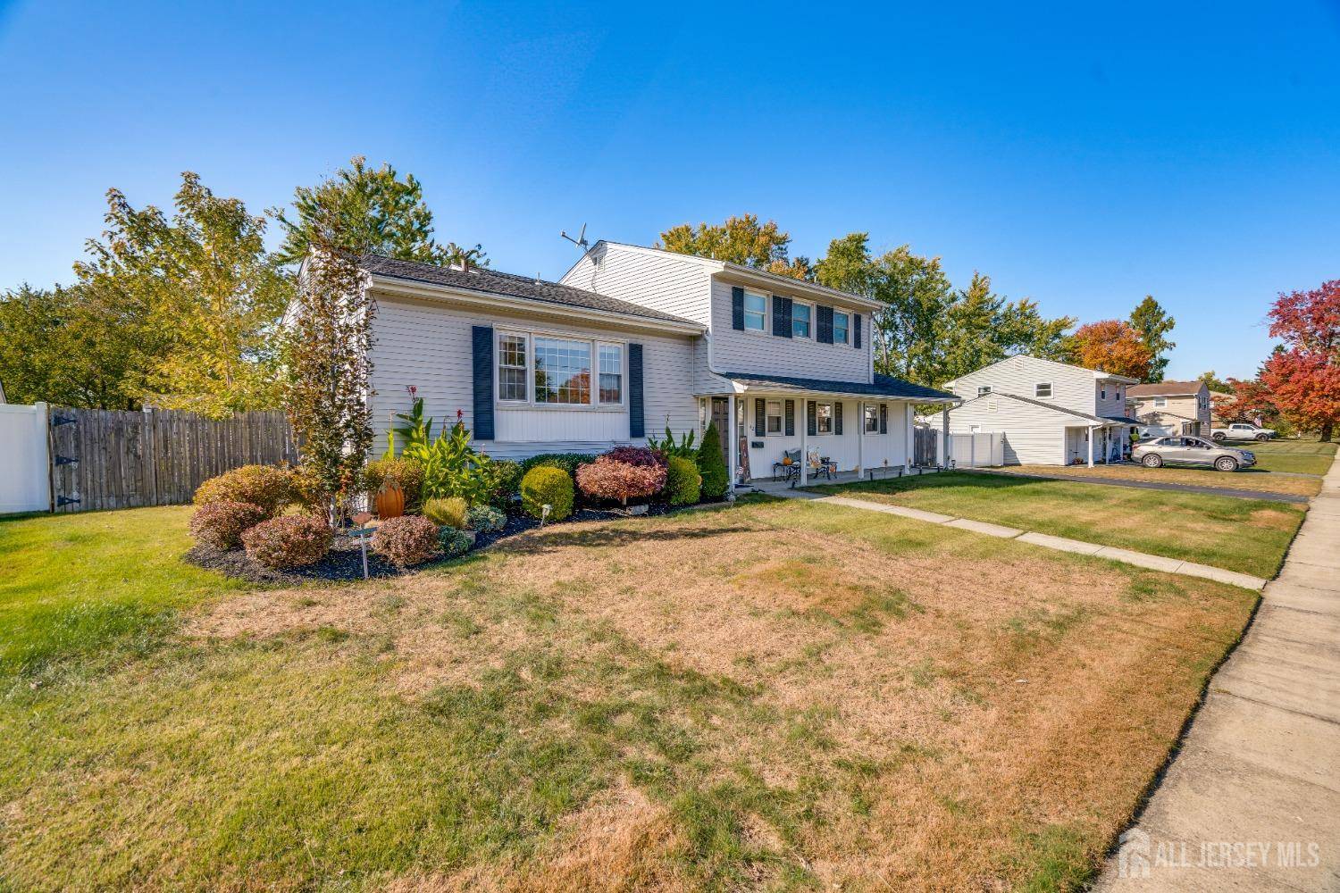 Old Bridge, NJ 08857,42 E Alton PL E