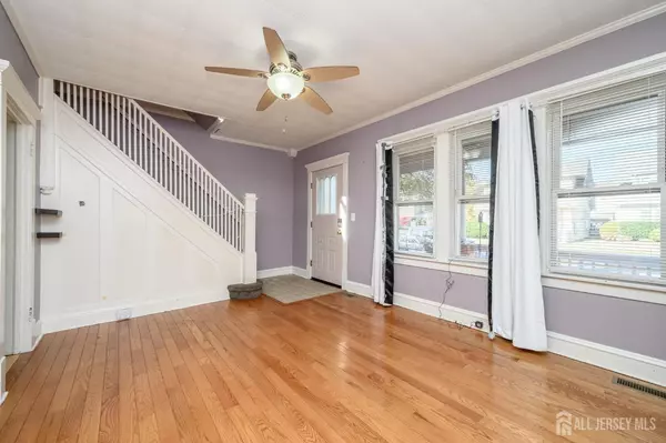 Woodbridge Proper, NJ 07095,123 Grove AVE